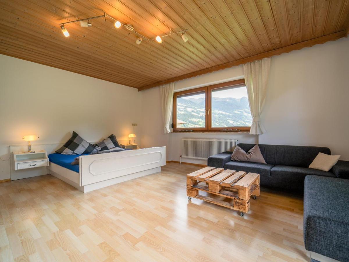 Ferienhaus Schlitters Fuegen Luaran gambar